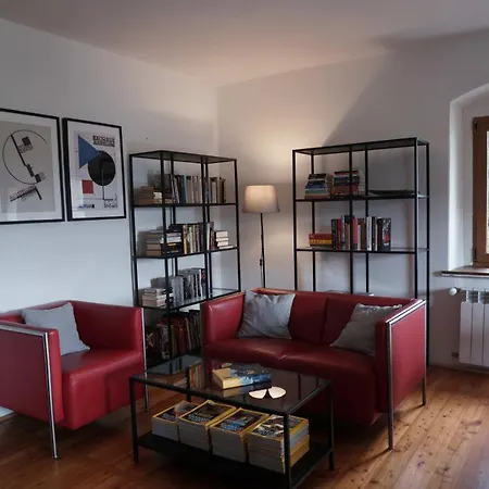 Centrum Lakowa 1 לינה וארוחת בוקר 3*