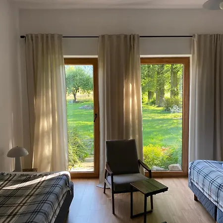 Centrum Lakowa 1 B&B
