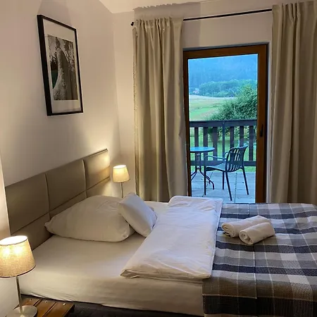 Couette-café Centrum Lakowa 1 3*