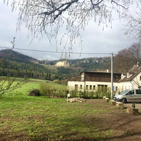 Centrum Lakowa 1 3*